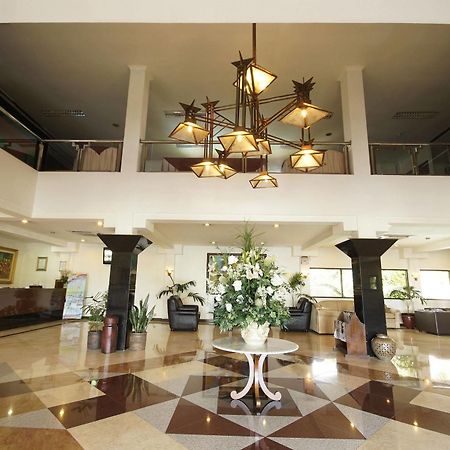 Bahari Inn Tegal Bagian luar foto