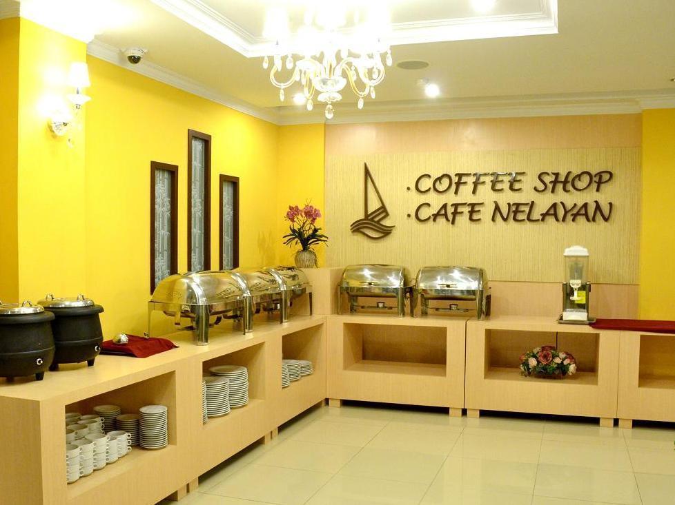 Bahari Inn Tegal Bagian luar foto