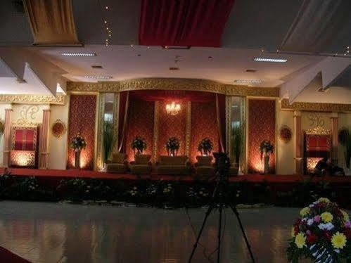 Bahari Inn Tegal Bagian luar foto